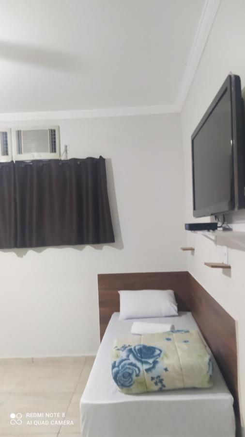 Quarto com ar, wi fi,frigobar perto da basilica Aparecida (Sao Paulo) Exterior foto